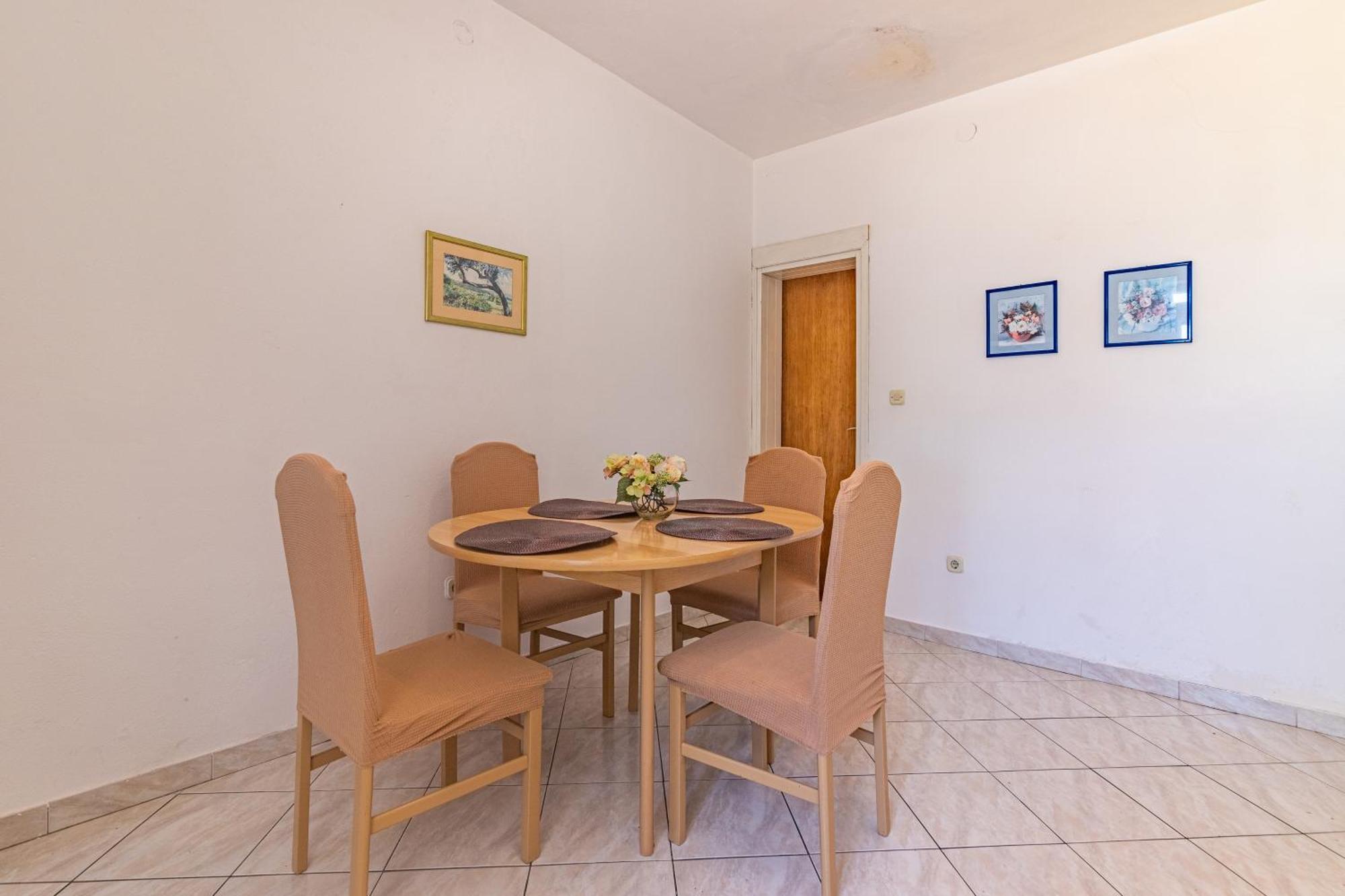 Apartments With A Parking Space Ivan Dolac, Hvar - 15784 Oda fotoğraf