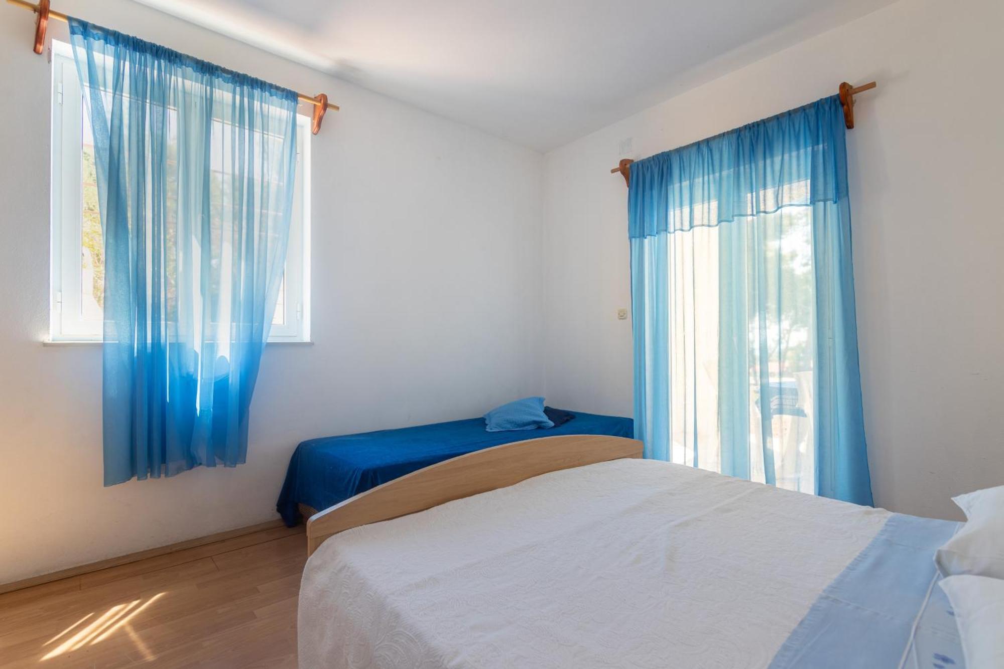 Apartments With A Parking Space Ivan Dolac, Hvar - 15784 Oda fotoğraf
